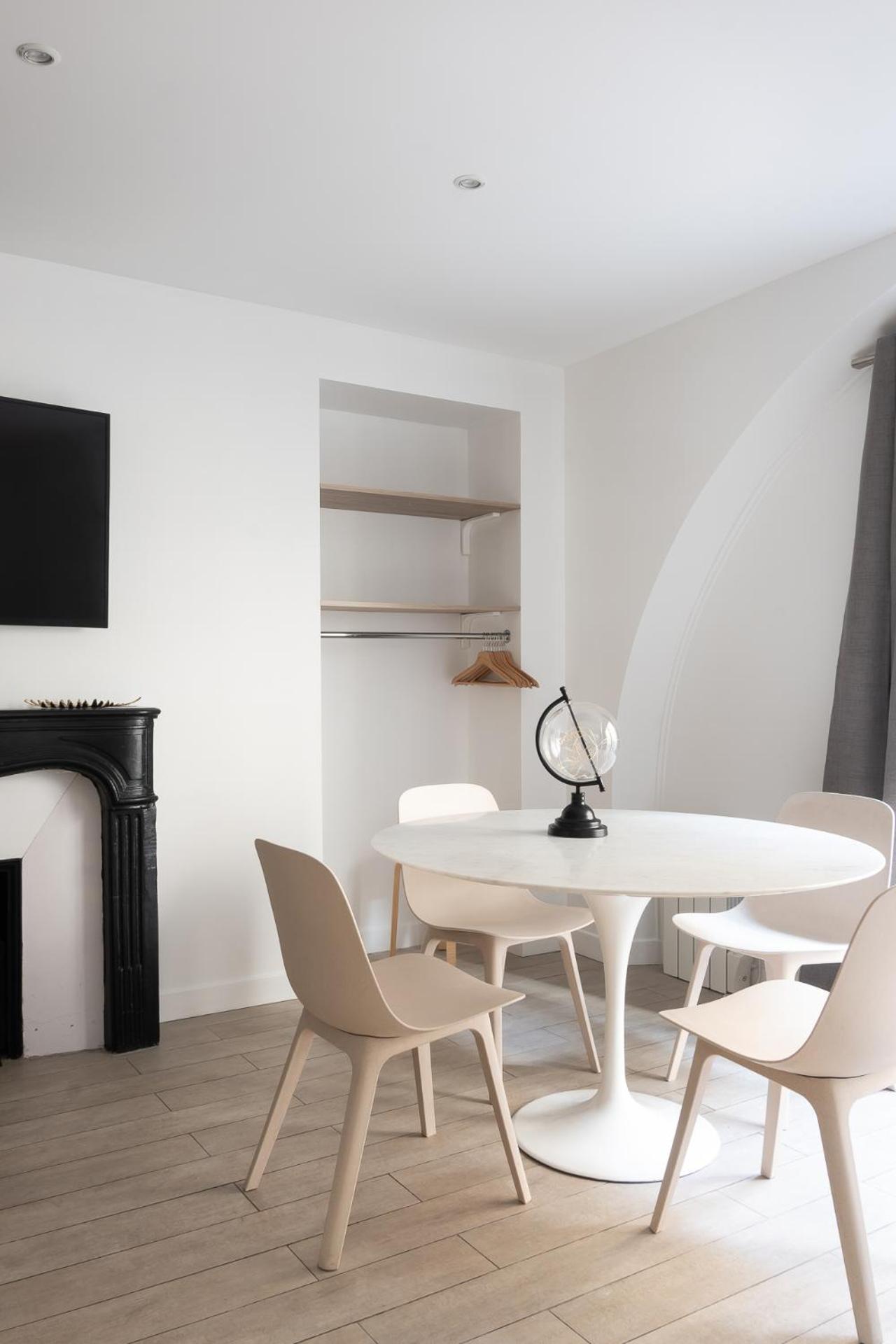 Central Apartment In The Heart Of The Marais With Air Conditioning Parigi Esterno foto